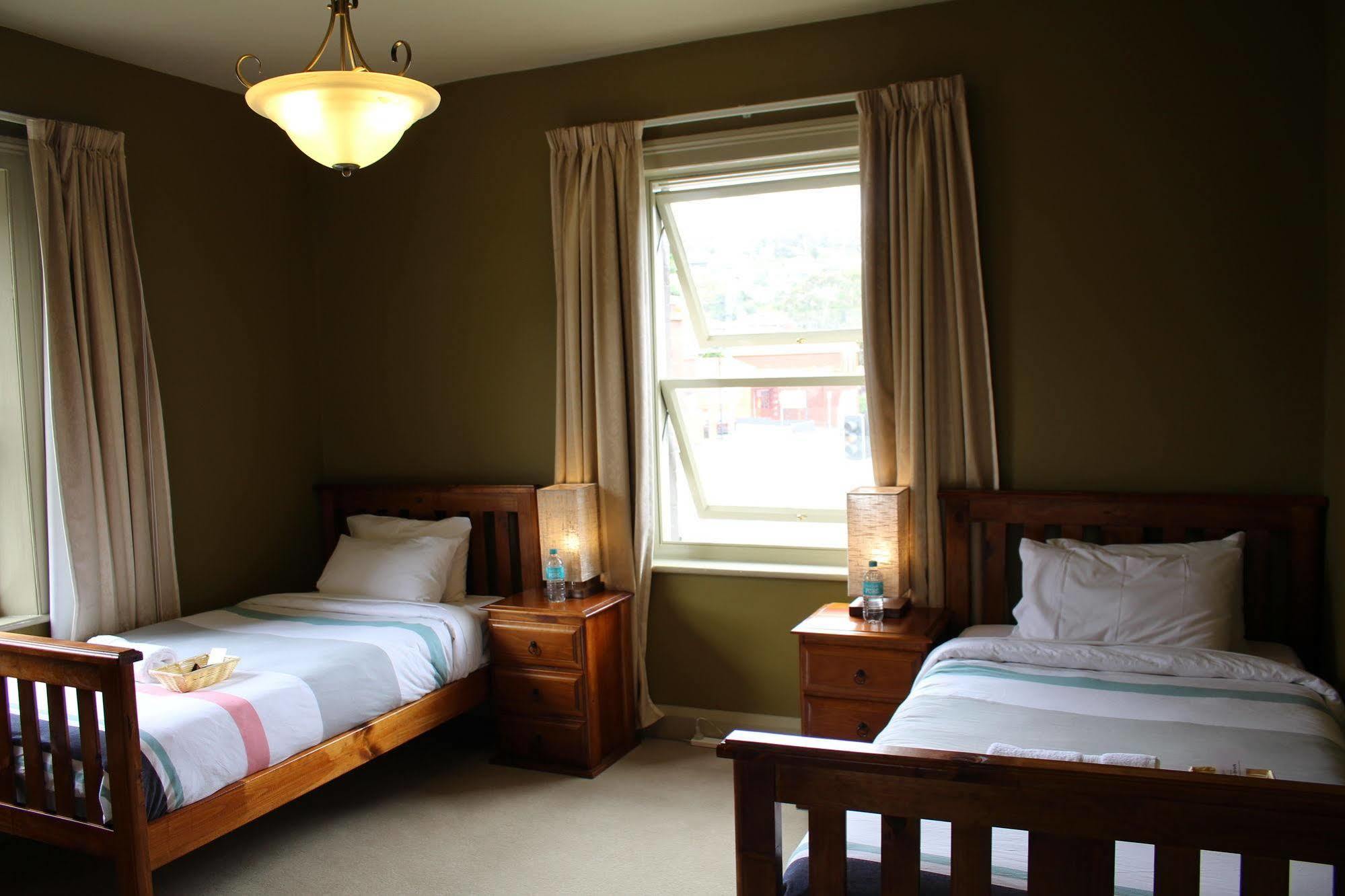 The Tasmanian Inn Hobart Exteriör bild
