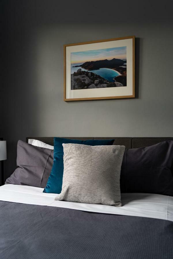 The Tasmanian Inn Hobart Exteriör bild